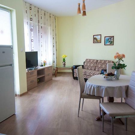 Apartcomplex Ritza Saints Constantine and Helena Exterior foto