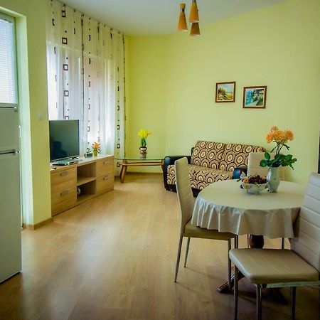 Apartcomplex Ritza Saints Constantine and Helena Exterior foto