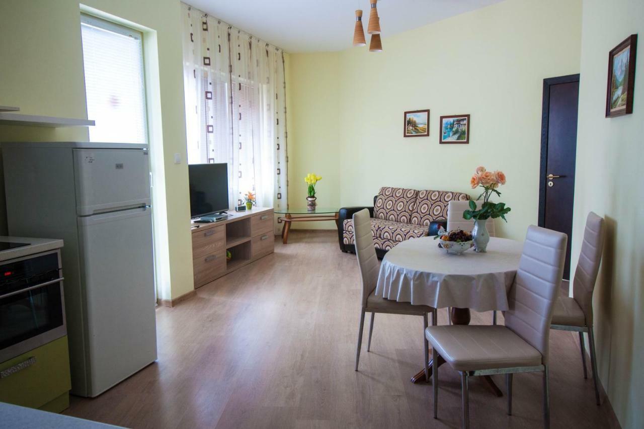 Apartcomplex Ritza Saints Constantine and Helena Exterior foto